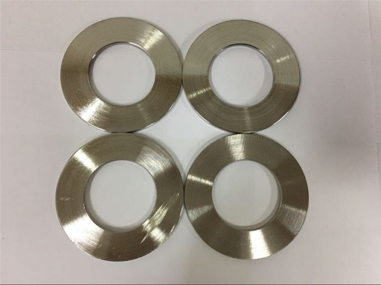 flat tagapaghugas ng pinggan